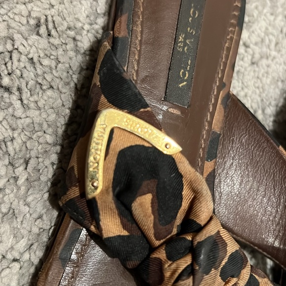 Louis Vuitton sandals size 37 - Picture 3 of 6